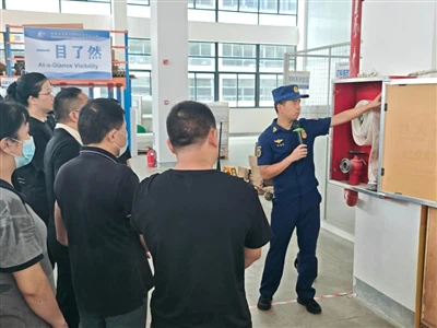 Dingfei atstarojošais materiāls: ugunsdrošības urbis drošai darba vietai